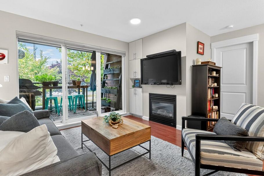 206 2096 W 46th Avenue Vancouver, BC - 5