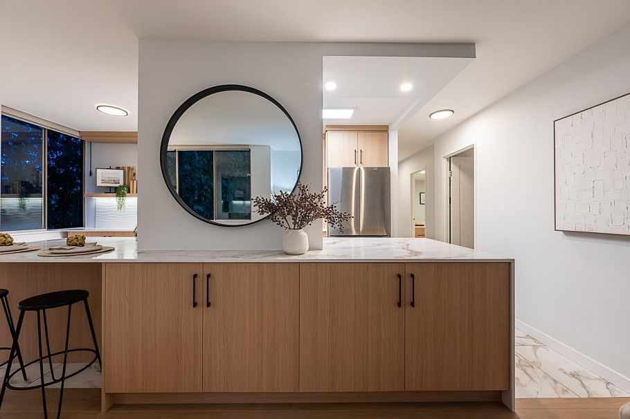 608 2004 Fullerton Avenue North Vancouver, BC - 11