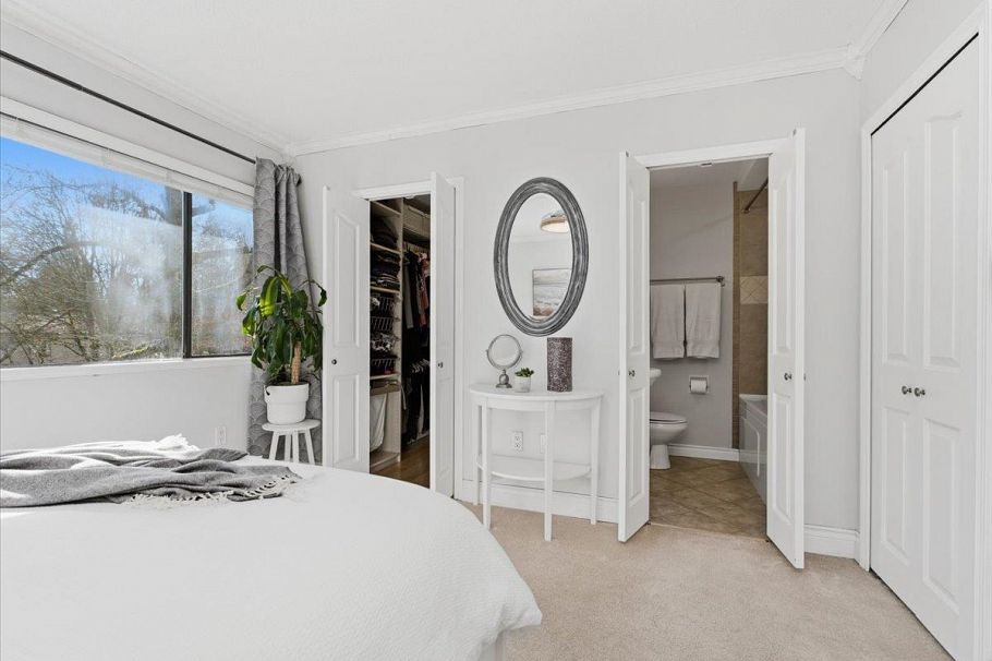 48 1910 Cedar Village Crescent North Vancouver, BC - 16