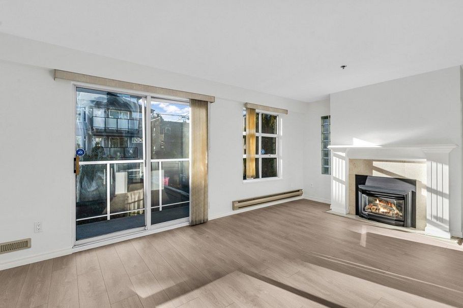 202 966 W 14th Avenue Vancouver, BC - 4