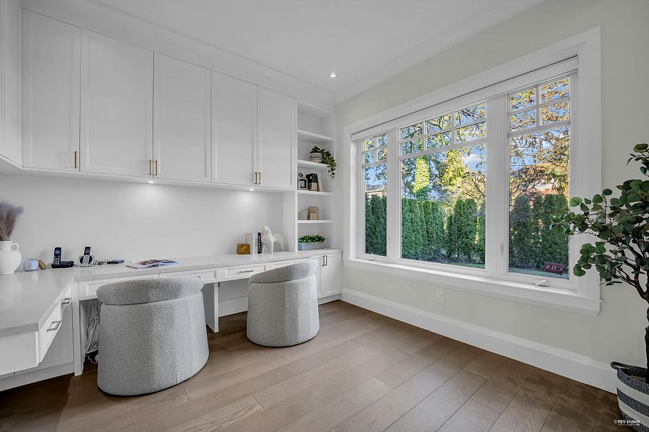 3946 W 30th Avenue Vancouver, BC - 11