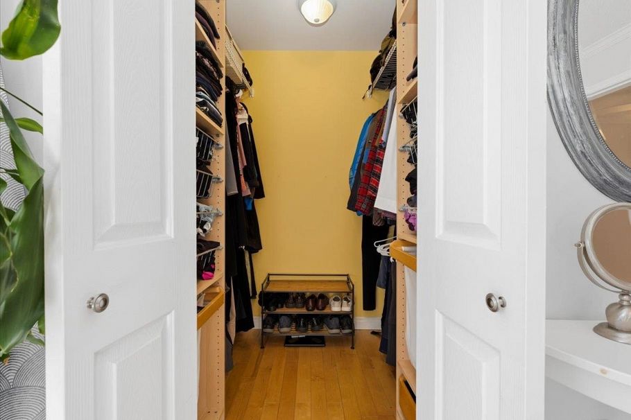 48 1910 Cedar Village Crescent North Vancouver, BC - 17