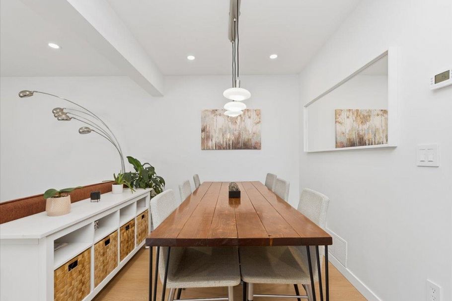 48 1910 Cedar Village Crescent North Vancouver, BC - 8