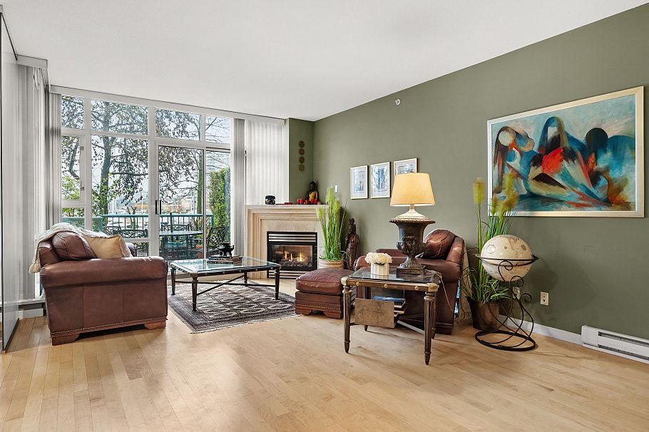 1053 Marinaside Crescent Vancouver, BC - 10