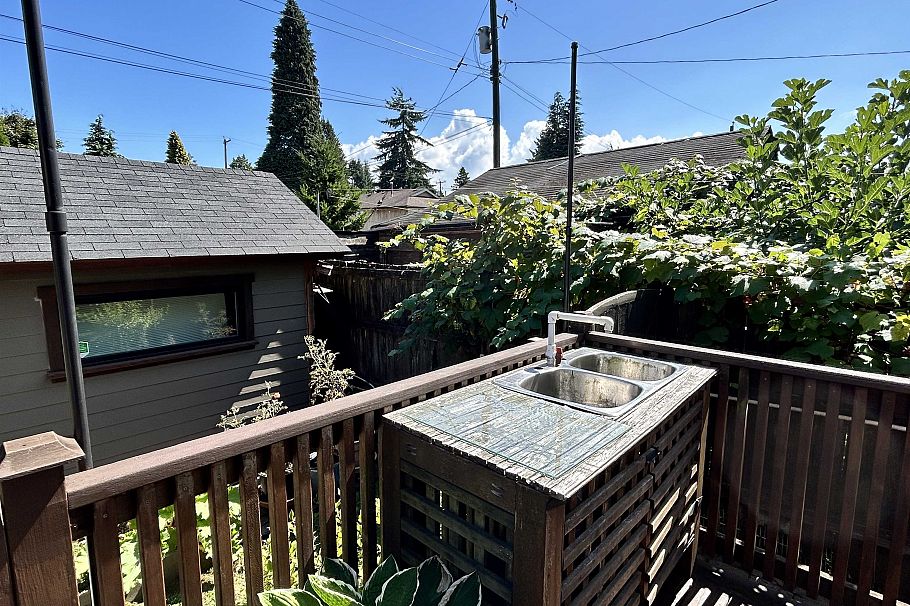 1798 Garden Avenue North Vancouver, BC - 23