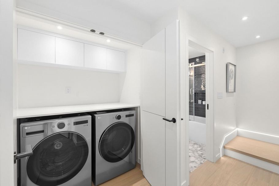 679 W 18th Avenue Vancouver, BC - 25