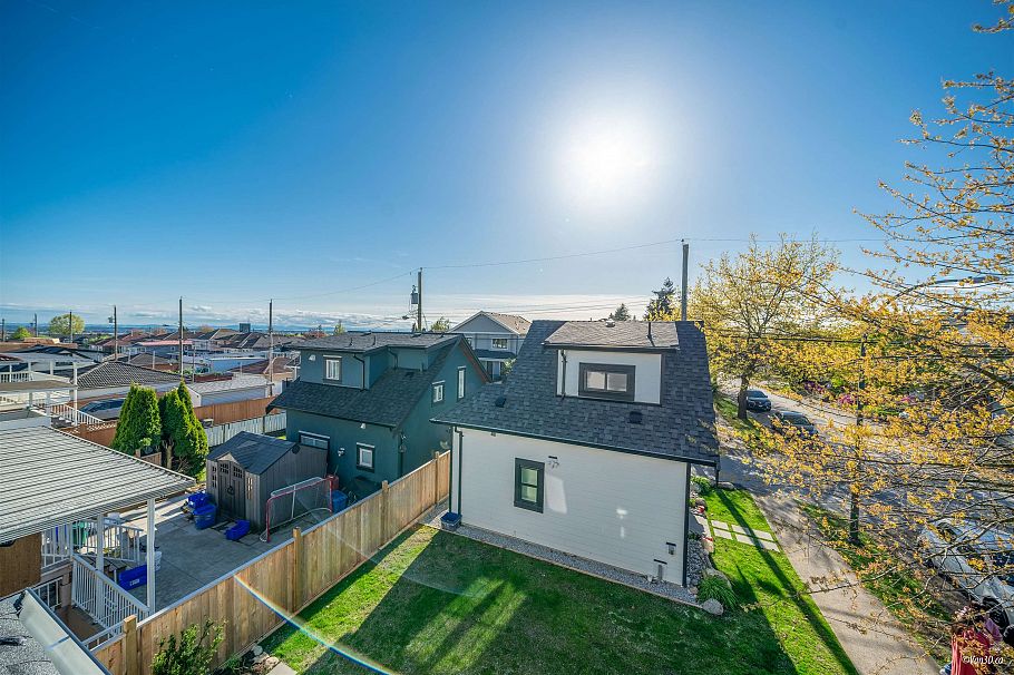 6709 Fleming Street Vancouver, BC - 27