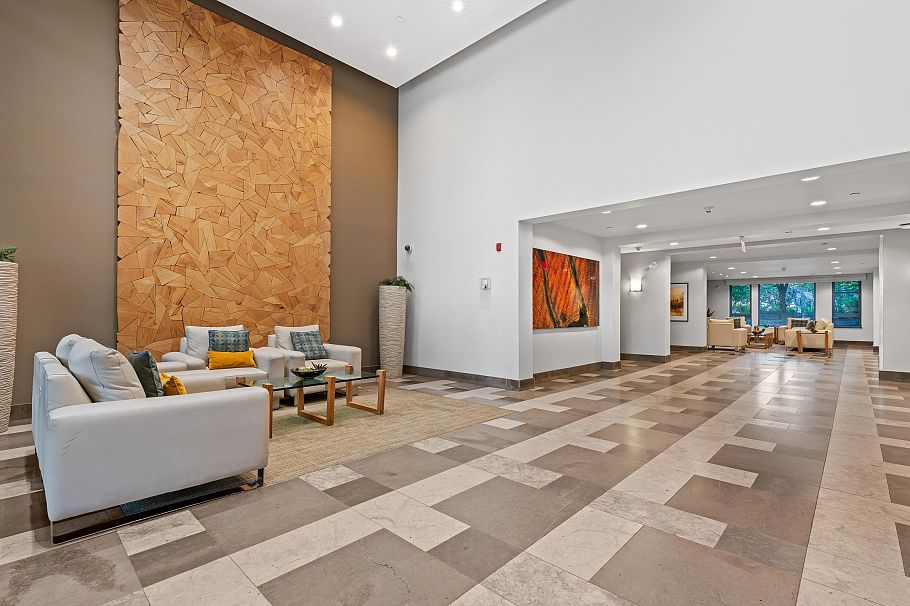 425 119 W 22nd Street North Vancouver, BC - 28