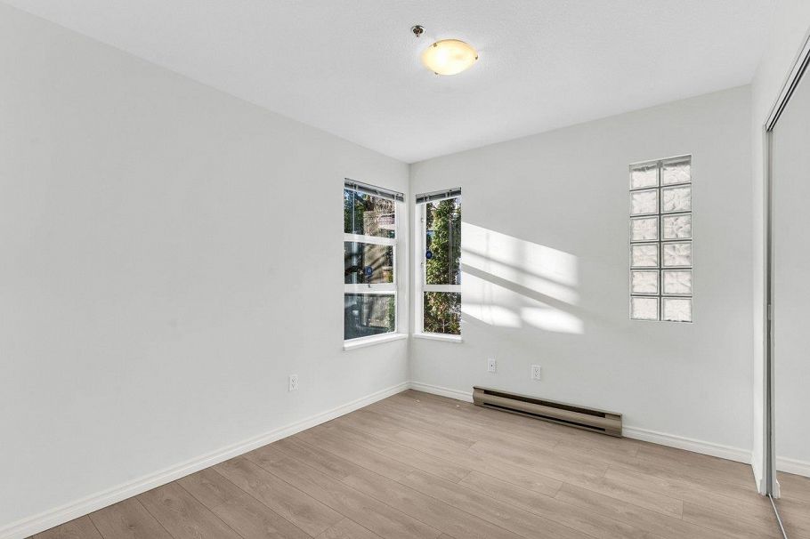 202 966 W 14th Avenue Vancouver, BC - 25