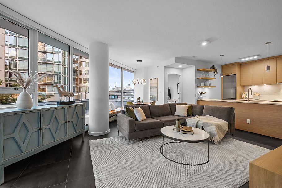 202 689 Abbott Street Vancouver, BC - 19