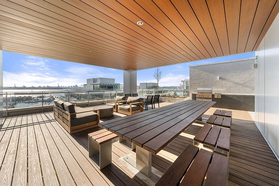 110 755 Harbourside Drive North Vancouver, BC - 20