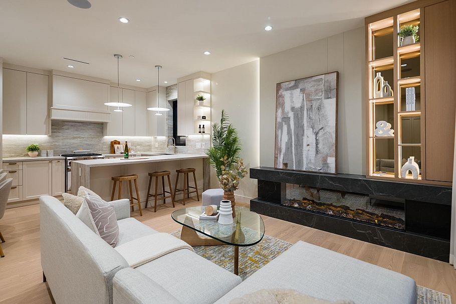 1 3036 W 13th Avenue Vancouver, BC - 1