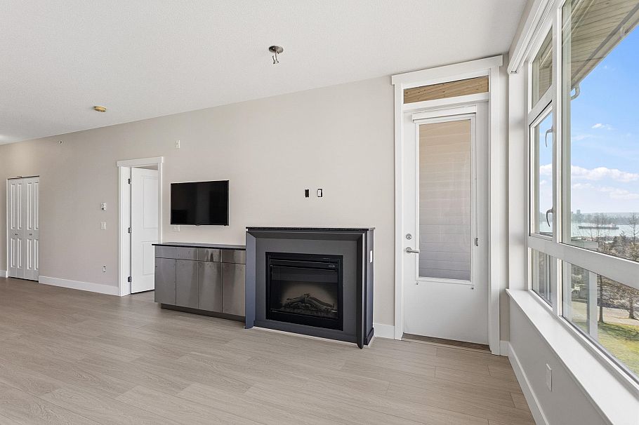 401 717 Chesterfield Avenue North Vancouver, BC - 16