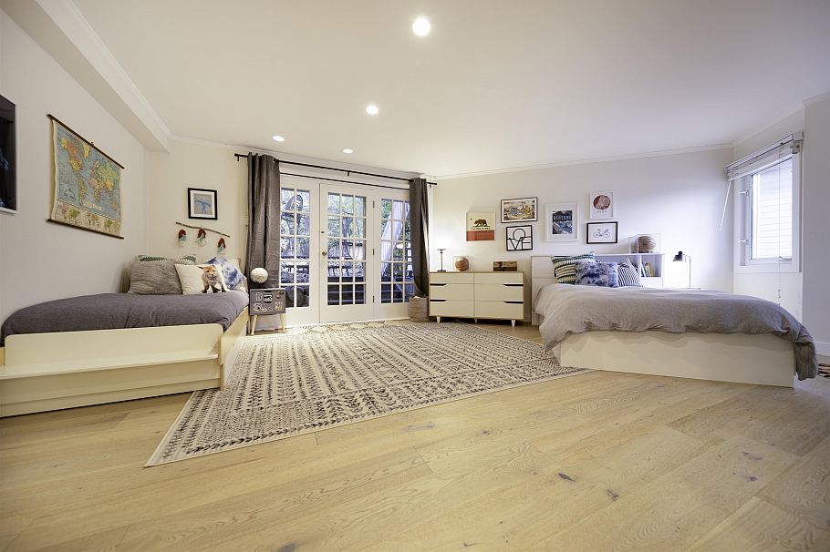 2711 Panorama Drive North Vancouver, BC - 24