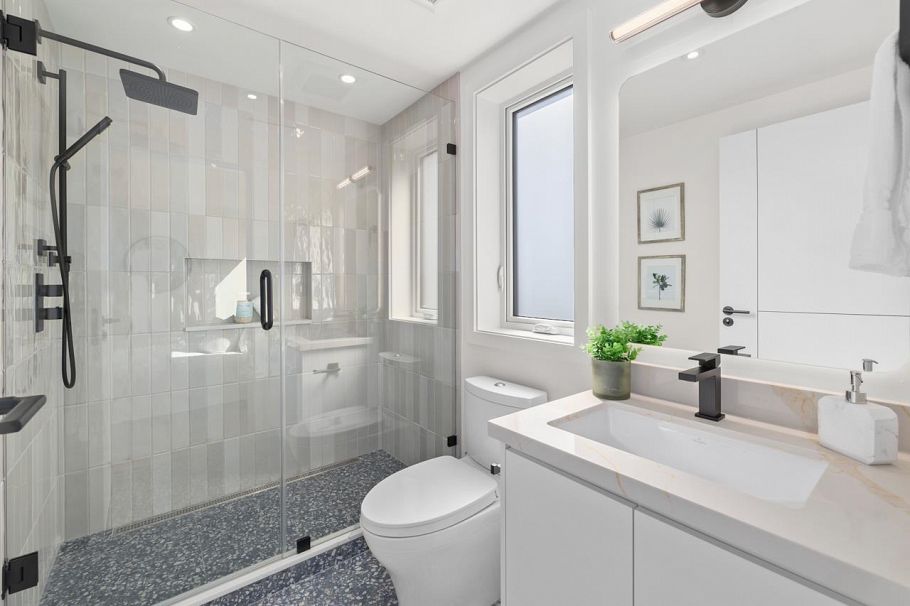 679 W 18th Avenue Vancouver, BC - 29