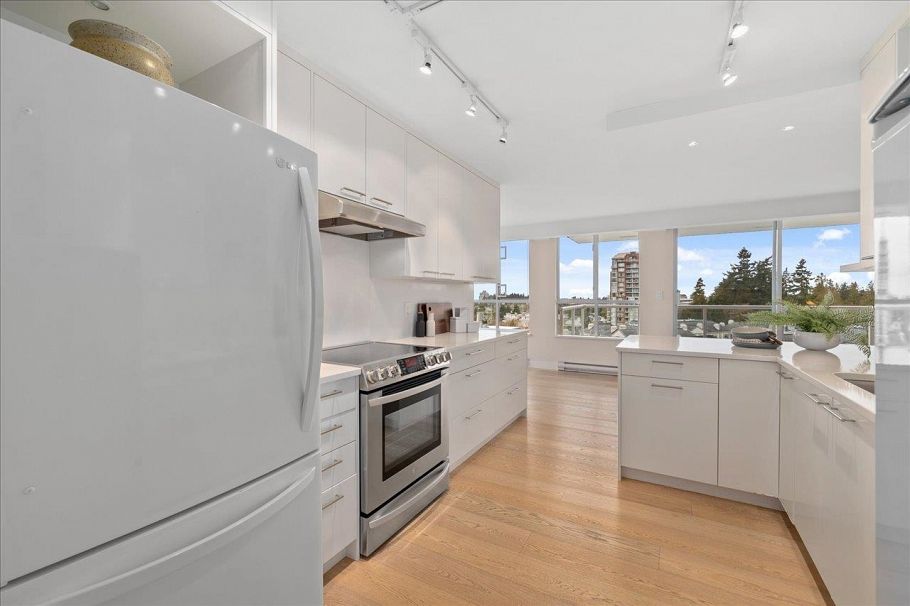 1101 5615 Hampton Place Vancouver, BC - 9