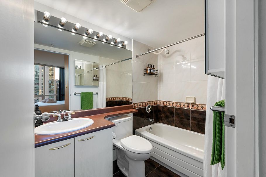 2103 1166 Melville Street Vancouver, BC - 19