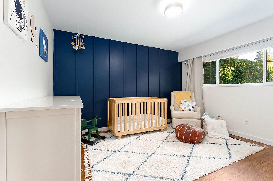 799 Plymouth Drive North Vancouver, BC - 27