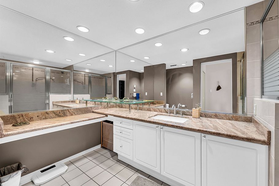 302 3670 Banff Court North Vancouver, BC - 17