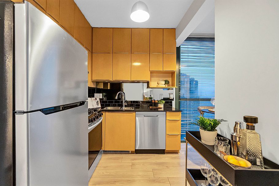 2507 1239 W Georgia Street Vancouver, BC - 16