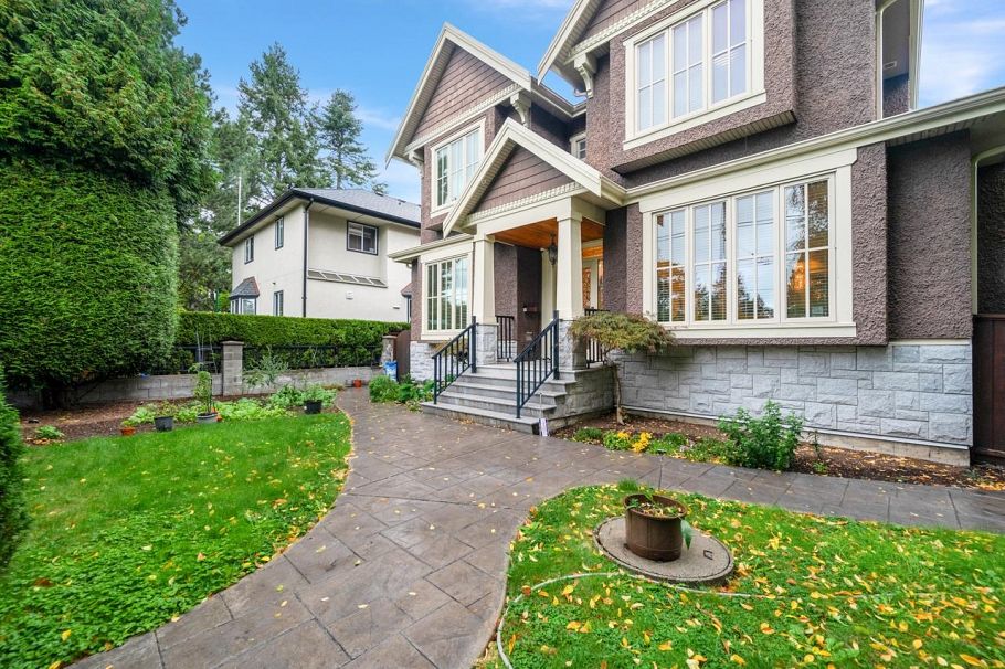 7130 Granville Street Vancouver, BC - 28