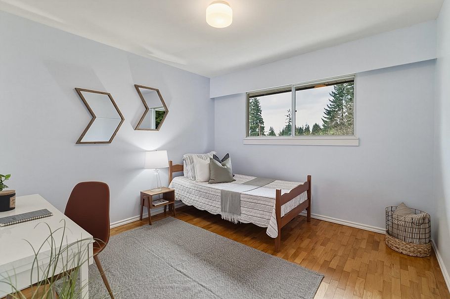 1323 E 29th Street North Vancouver, BC - 19