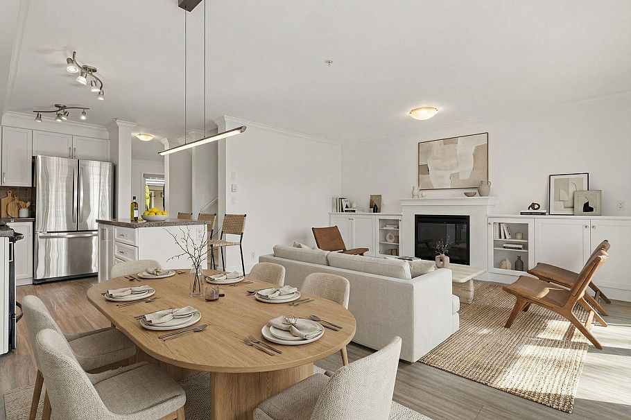 1117 St. Andrews Avenue North Vancouver, BC - 1