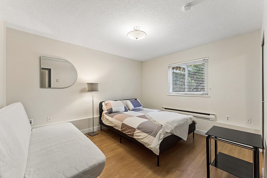 1564 Hope Road North Vancouver, BC - 33