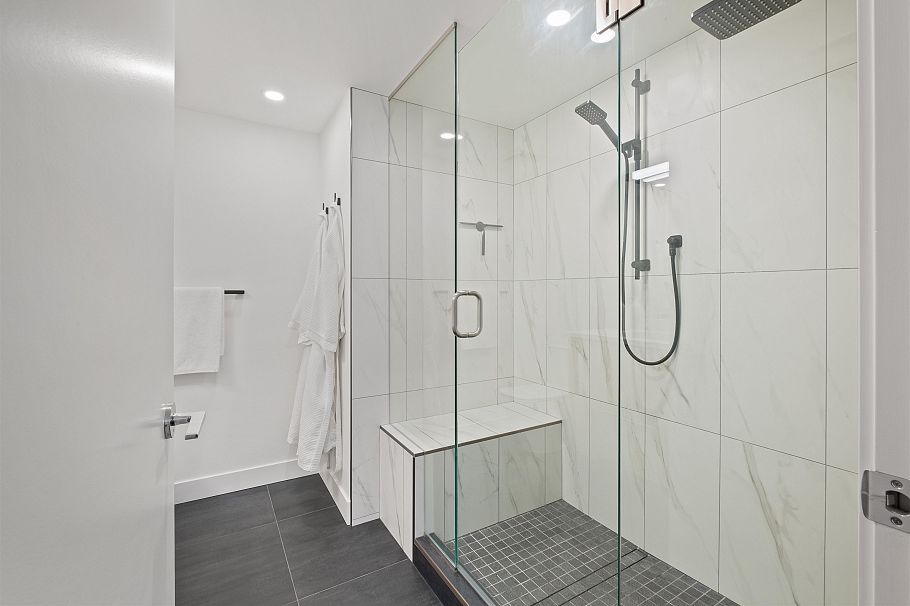 202 689 Abbott Street Vancouver, BC - 25