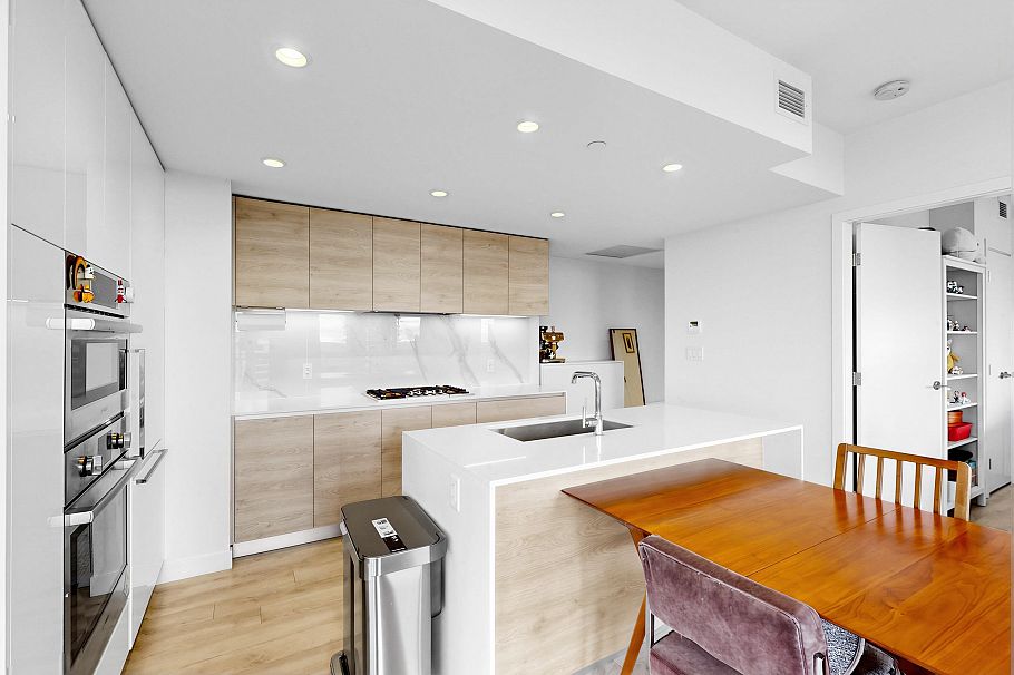 2602 2085 Skyline Court Burnaby, BC - 7