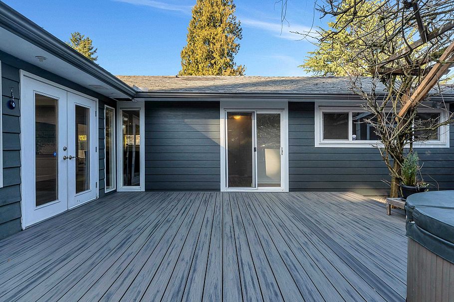 1375 Mcbride Street North Vancouver, BC - 31