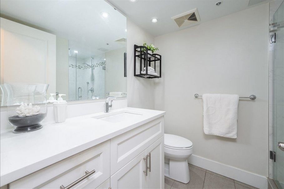 802 1405 W 12th Avenue Vancouver, BC - 23