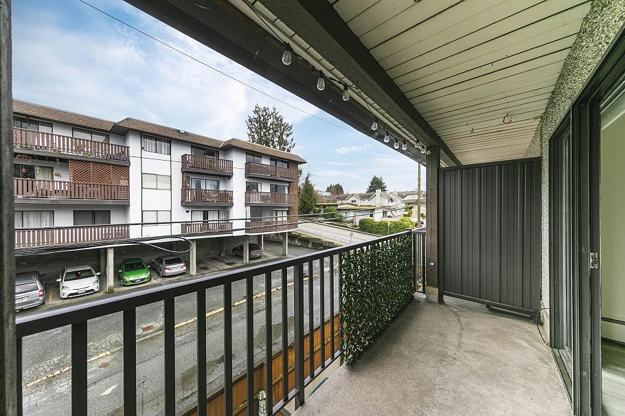302 170 E 3rd Street North Vancouver, BC - 22