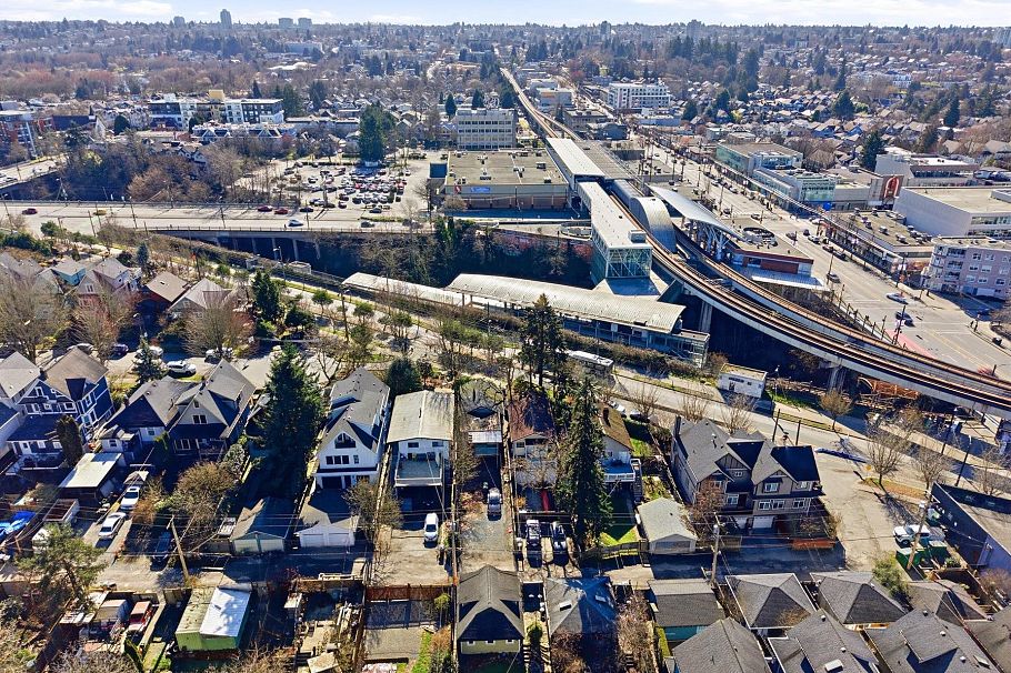 1757 E 8th Avenue Vancouver, BC - 7