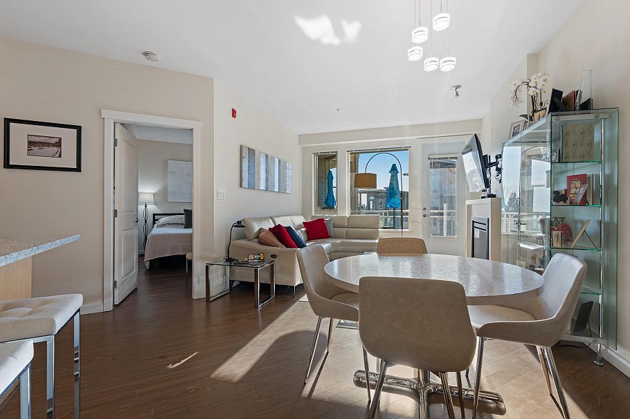 425 119 W 22nd Street North Vancouver, BC - 14