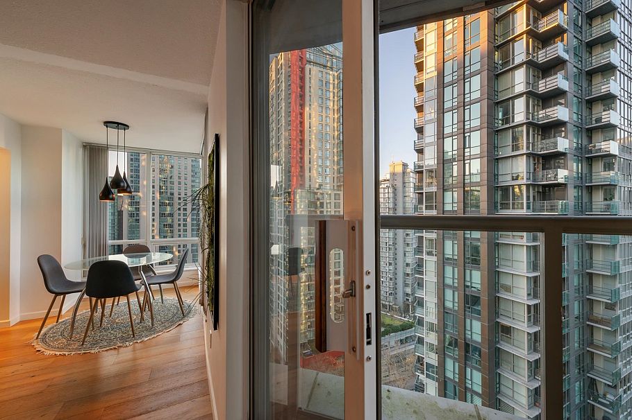 2103 1166 Melville Street Vancouver, BC - 20