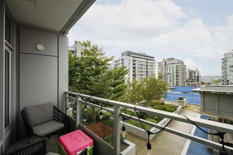 708 1708 Ontario Street Vancouver, BC - 17