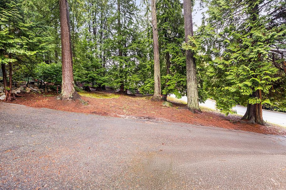 LOT 2 3091 Royal Avenue North Vancouver, BC - 11