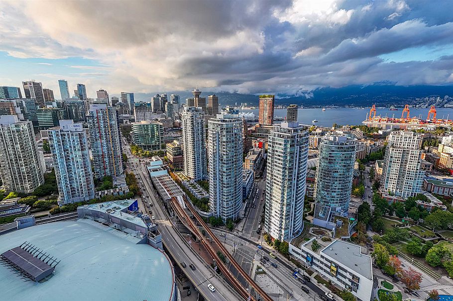 202 689 Abbott Street Vancouver, BC - 38