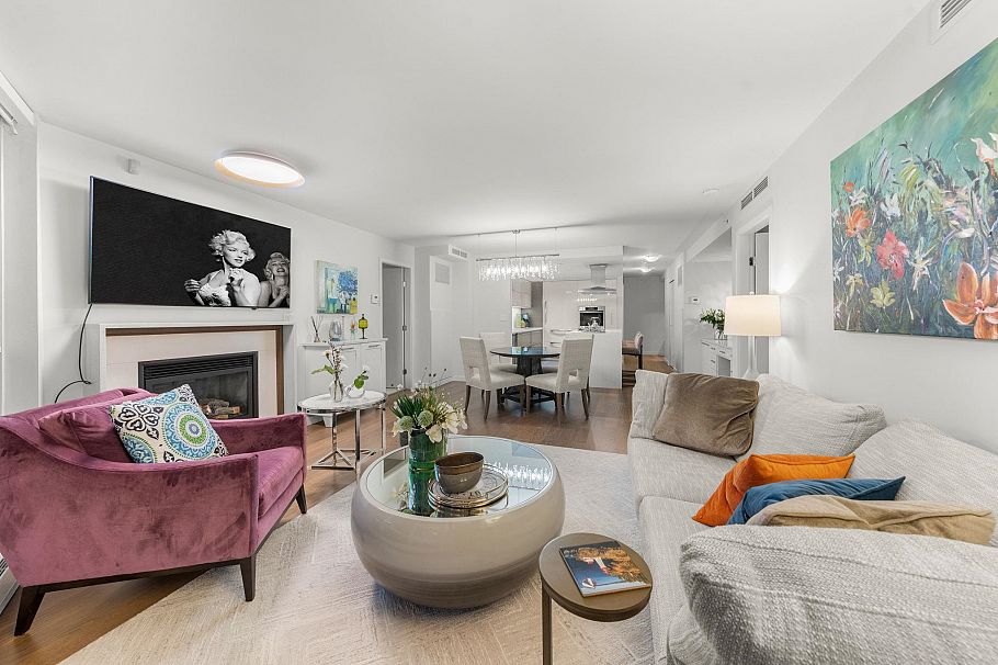 903 8 Smithe Mews Vancouver, BC - 9