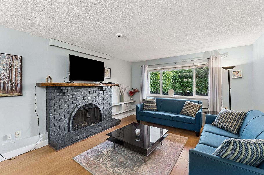 1564 Hope Road North Vancouver, BC - 26