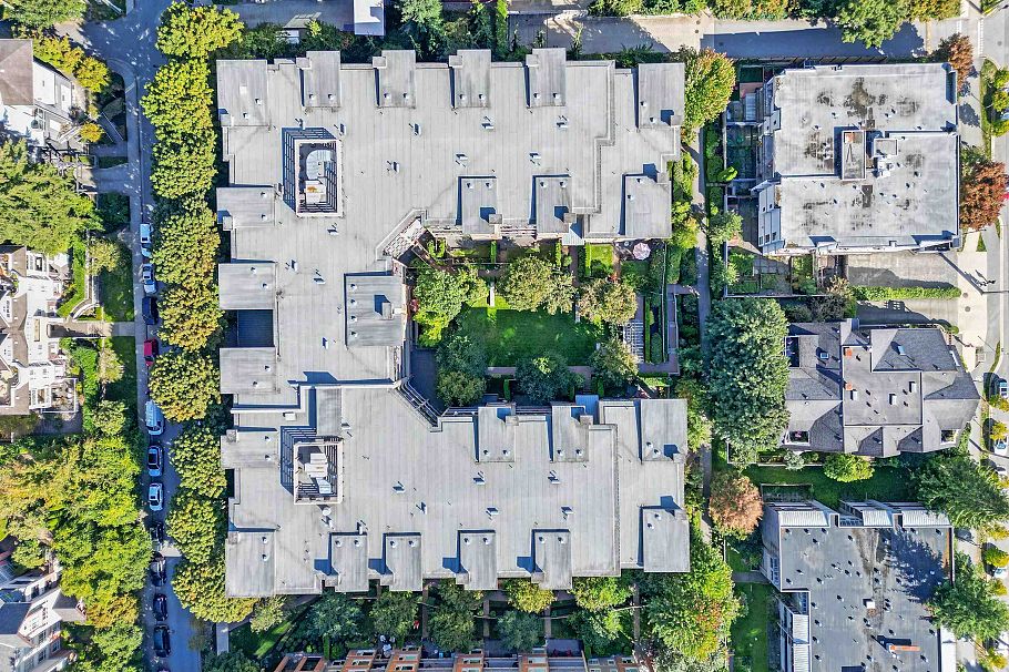 425 119 W 22nd Street North Vancouver, BC - 36