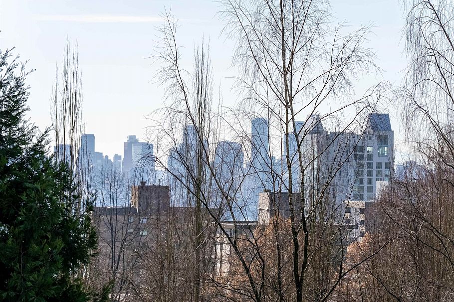 202 108 E 8th Street North Vancouver, BC - 34