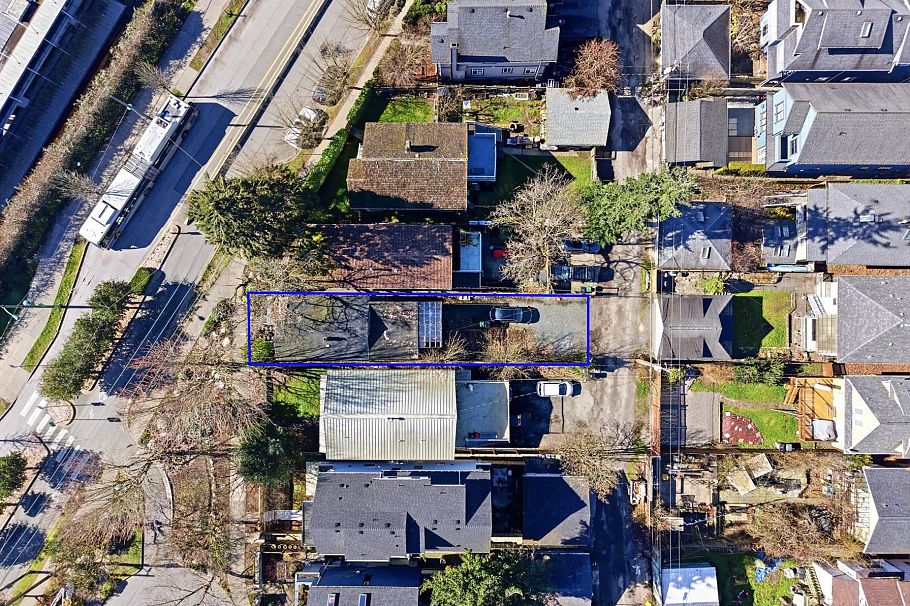 1757 E 8th Avenue Vancouver, BC - 6