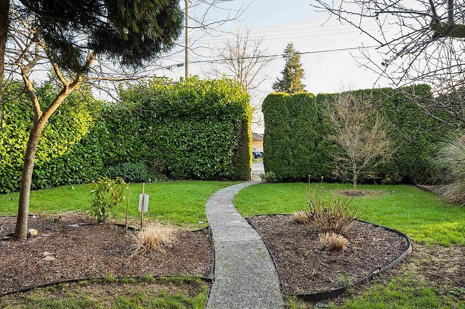 1564 Hope Road North Vancouver, BC - 24