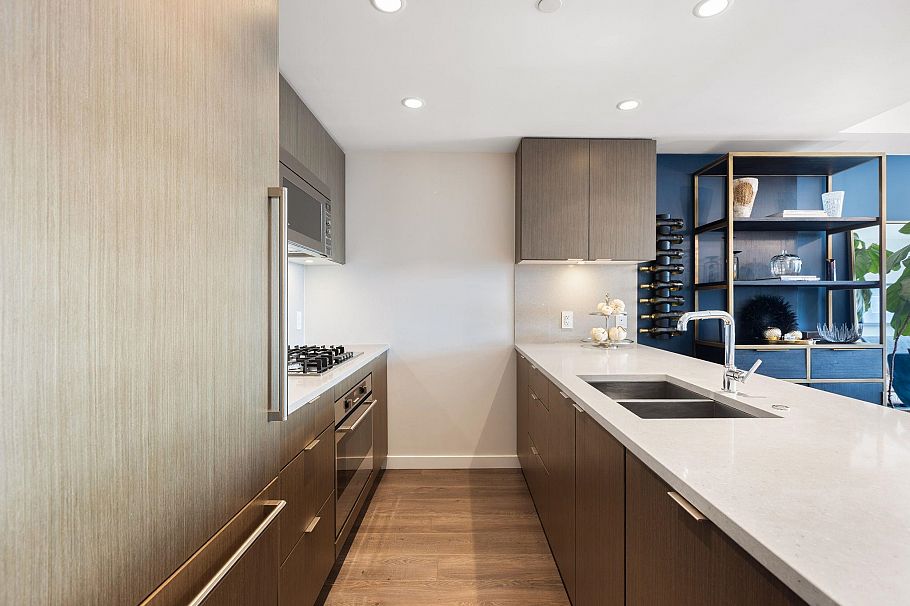 1703 125 E 14th Street North Vancouver, BC - 4