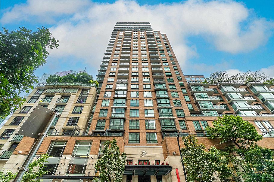 1601 788 Richards Street Vancouver, BC - 2