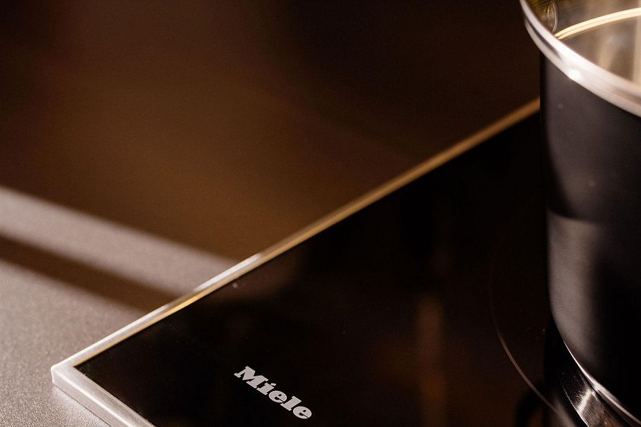 211 480 W 16th Avenue Vancouver, BC - 4