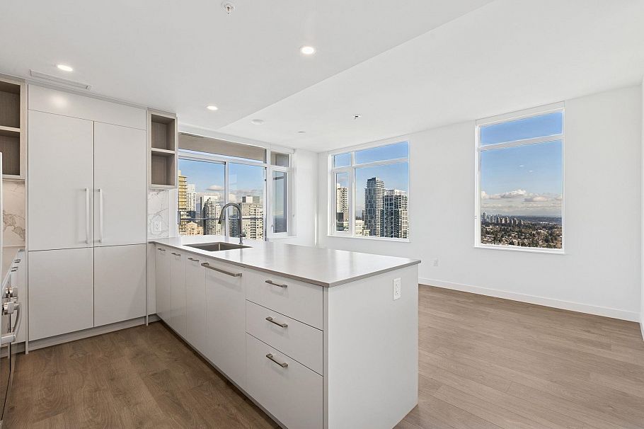 2909 6468 Willingdon Avenue Burnaby, BC - 1