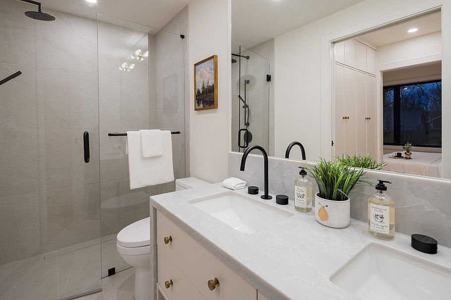 1 3036 W 13th Avenue Vancouver, BC - 17